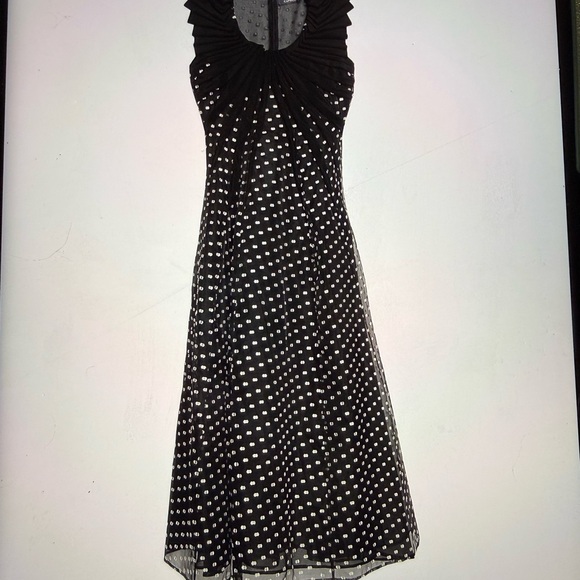 Capucci Dresses & Skirts - Chic Black and White Polka Dot Midi Dress